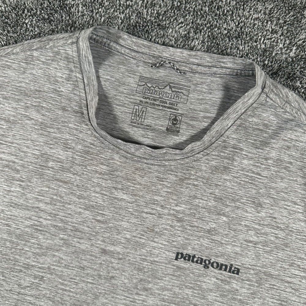 Patagonia Capilene Cool Daily Shirt Mens Medium Grey Heather 45235 Short Sleeve